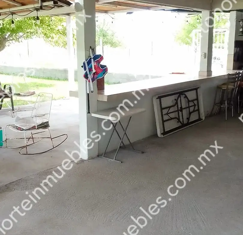 Venta de Quinta 3,000m2 San Buenaventura, con Casa de Campo con Cochera, Alberca, Asaderos, agua, electricidad  