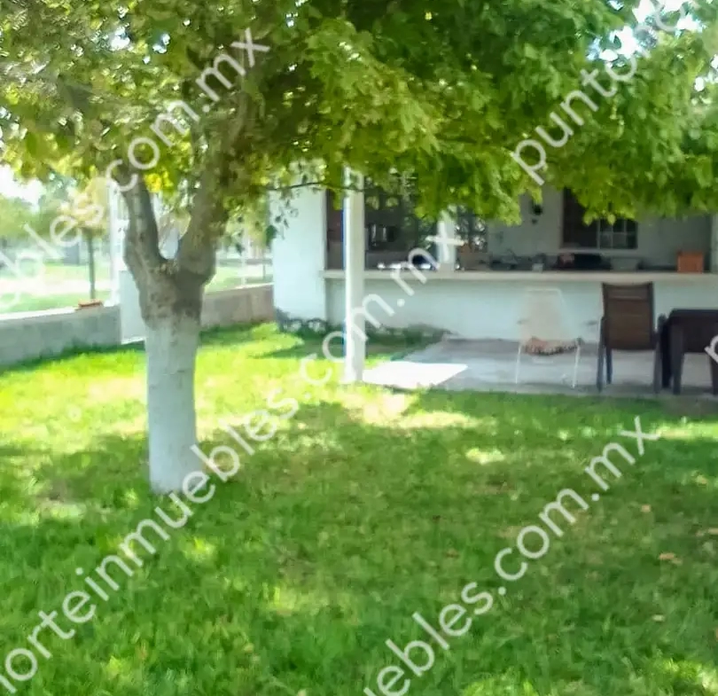 Venta de Quinta 3,000m2 San Buenaventura, con Casa de Campo con Cochera, Alberca, Asaderos, agua, electricidad  