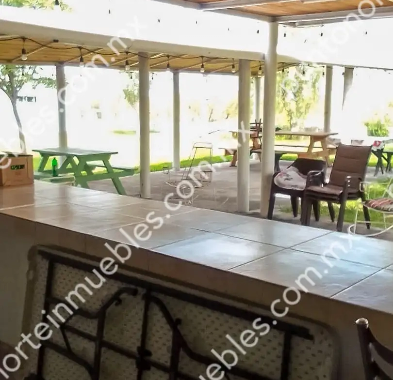 Venta de Quinta 3,000m2 San Buenaventura, con Casa de Campo con Cochera, Alberca, Asaderos, agua, electricidad  