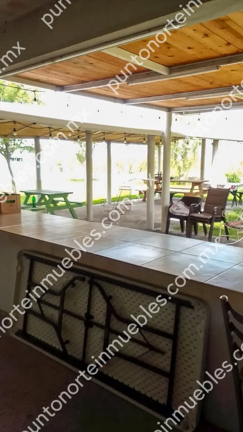 Venta de Quinta 3,000m2 San Buenaventura, con Casa de Campo con Cochera, Alberca, Asaderos, agua, electricidad  