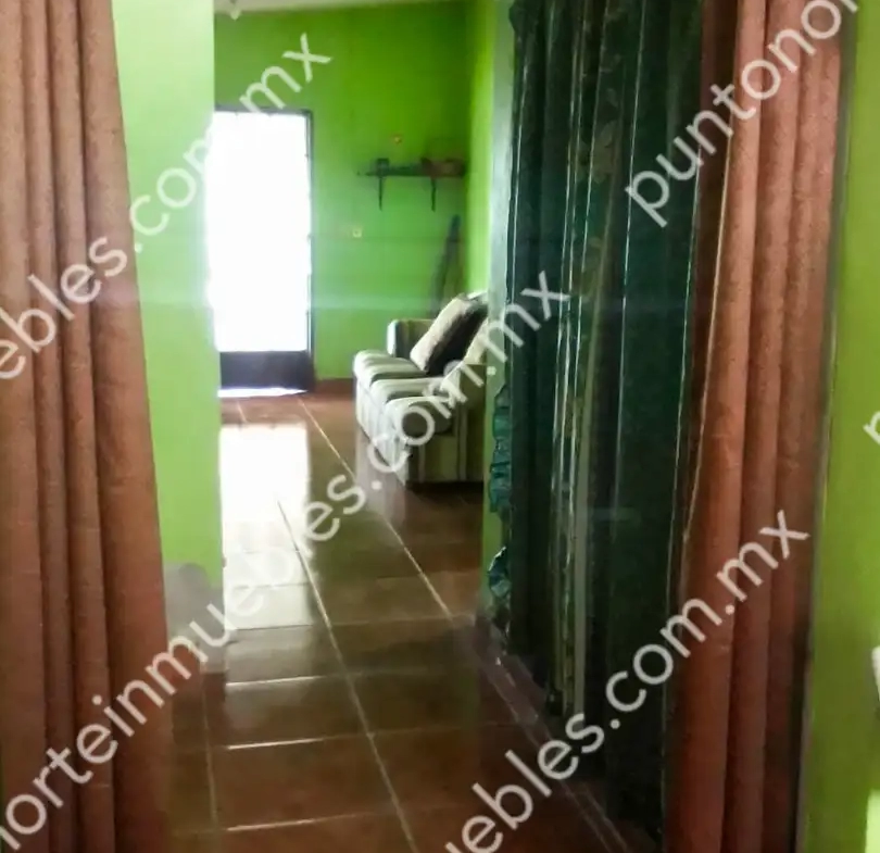 Venta de Quinta 3,000m2 San Buenaventura, con Casa de Campo con Cochera, Alberca, Asaderos, agua, electricidad  