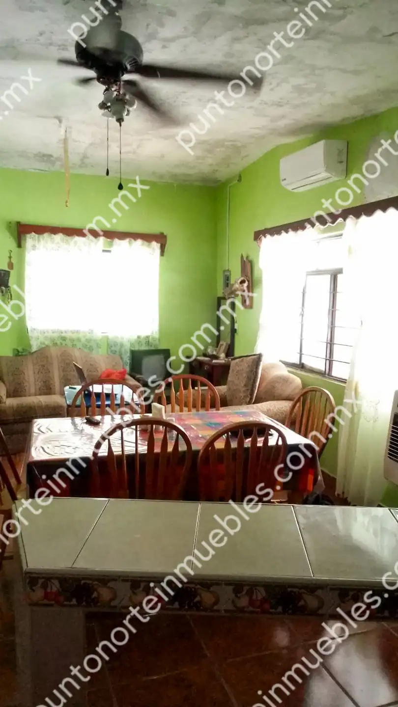 Venta de Quinta 3,000m2 San Buenaventura, con Casa de Campo con Cochera, Alberca, Asaderos, agua, electricidad  