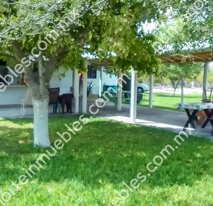 Venta de Quinta 3,000m2 San Buenaventura, con Casa de Campo con Cochera, Alberca, Asaderos, agua, electricidad  