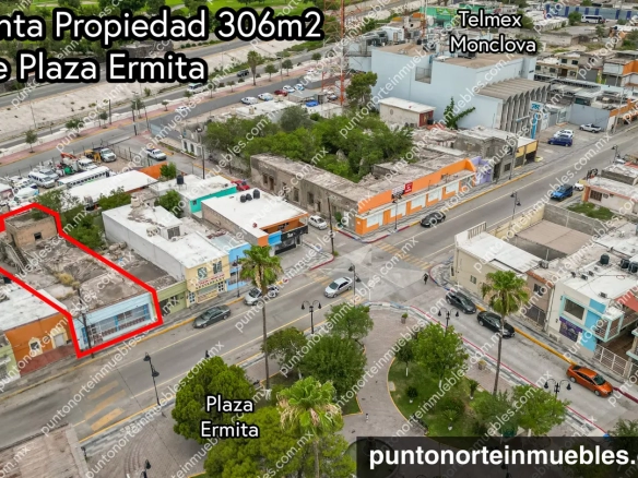 Venta Casa Antigua frente Plaza Zapopan-Ermita