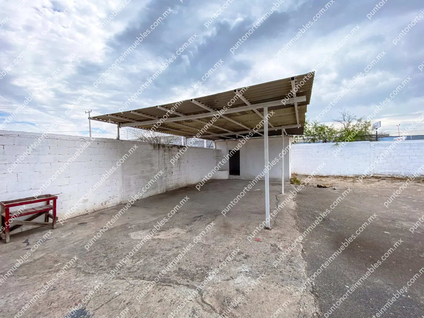 Terreno bardeado 1,250m2 Castaños 11 Venta o Renta Terreno Bardeado Castaños