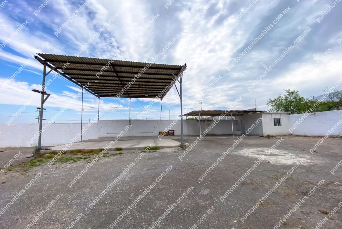 Venta o Renta Terreno Bardeado Castaños
