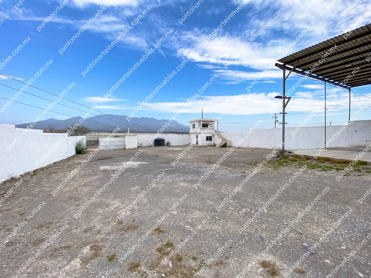 Terreno bardeado 1,250m2 Castaños 15 Venta o Renta Terreno Bardeado Castaños