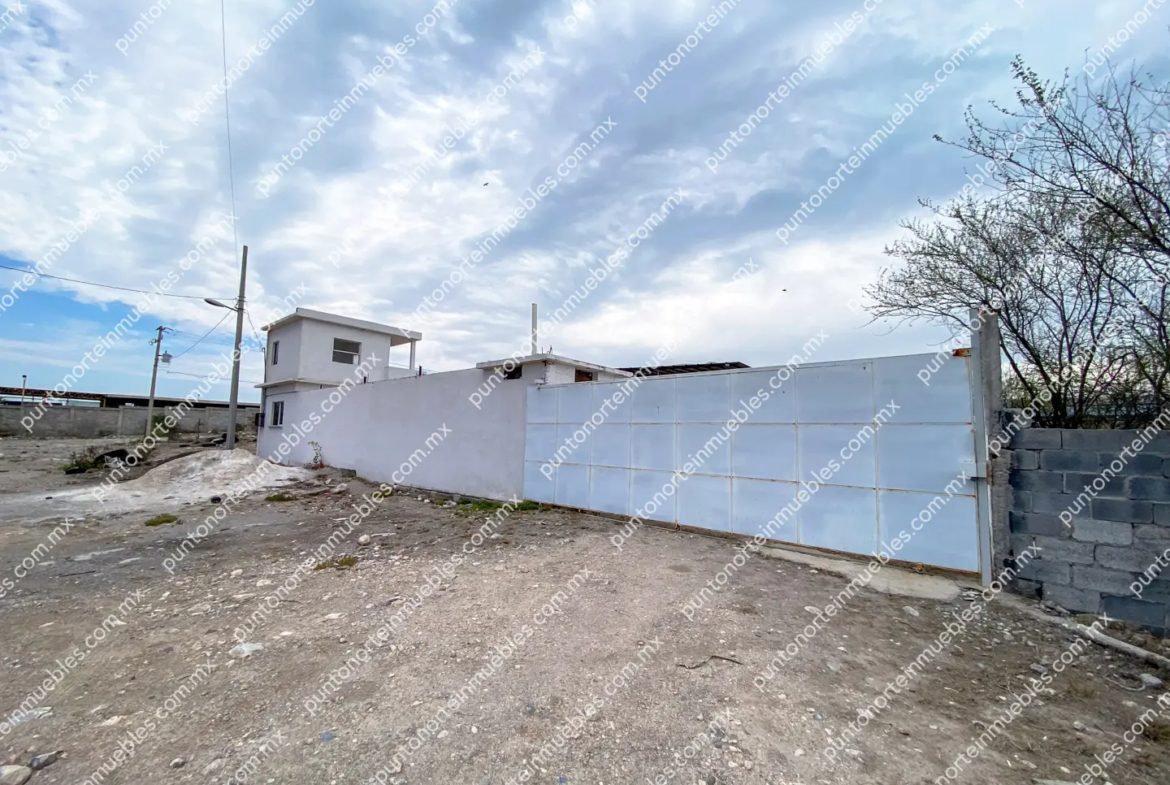 Venta o Renta Terreno Bardeado Castaños