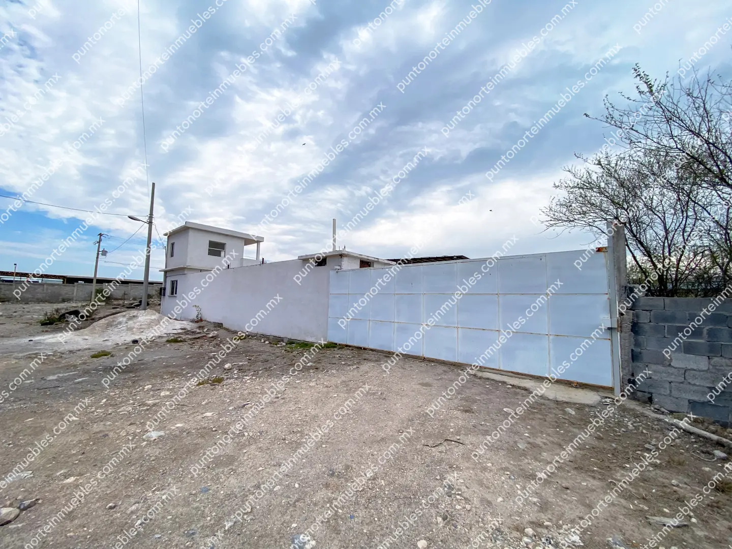 Terreno bardeado 1,250m2 Castaños 16 Venta o Renta Terreno Bardeado Castaños