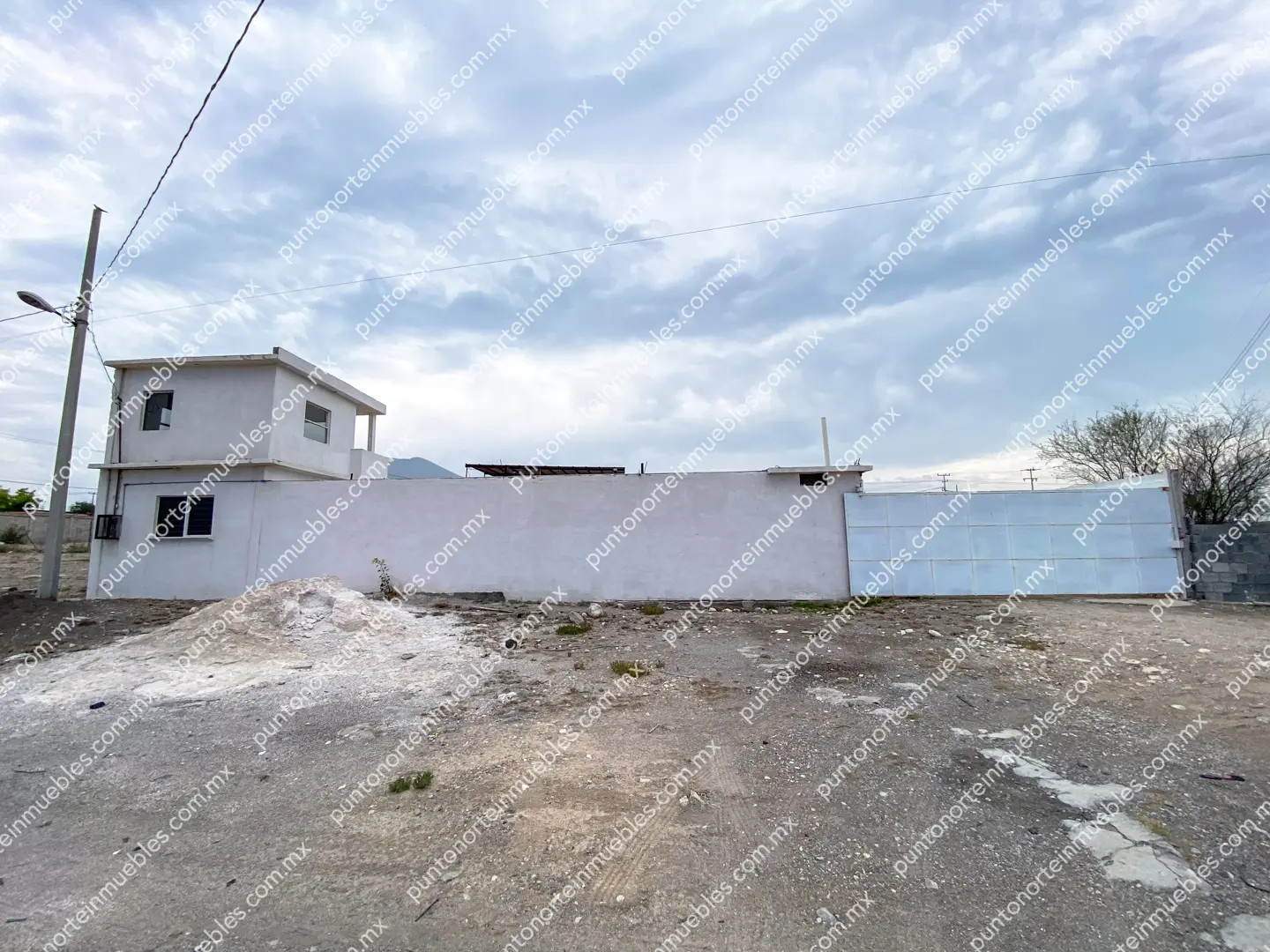 Terreno bardeado 1,250m2 Castaños 17 Venta o Renta Terreno Bardeado Castaños