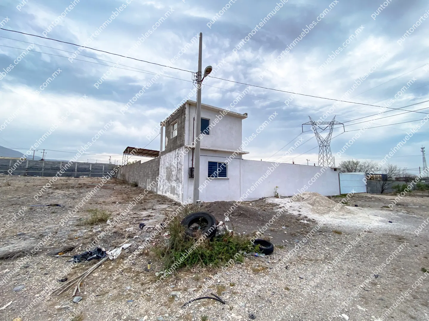 Terreno bardeado 1,250m2 Castaños 18 Venta o Renta Terreno Bardeado Castaños