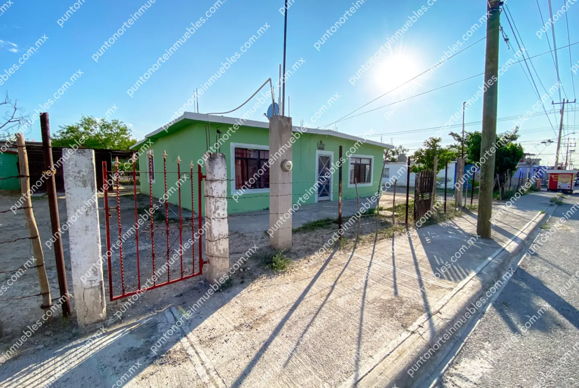 Venta Casa Col Veteranos cerca Av. Revolución al lado OXXO Veteranos