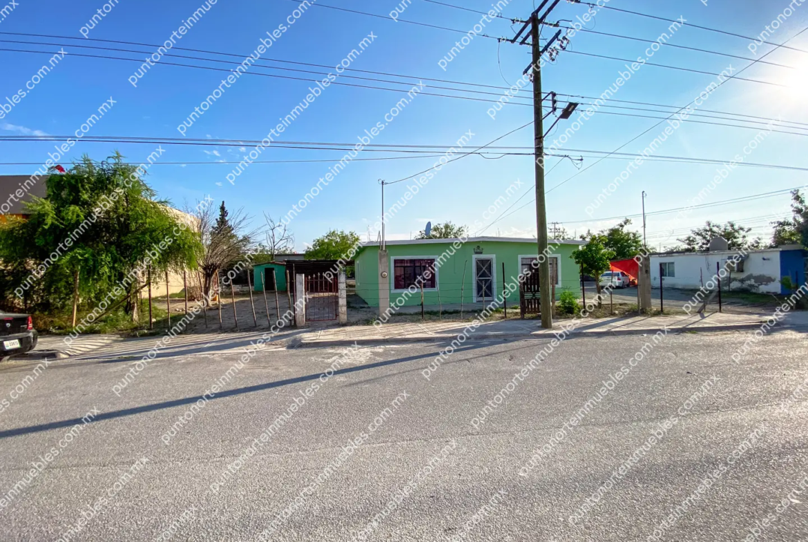 Venta Casa Col Veteranos cerca Av. Revolución al lado OXXO Veteranos