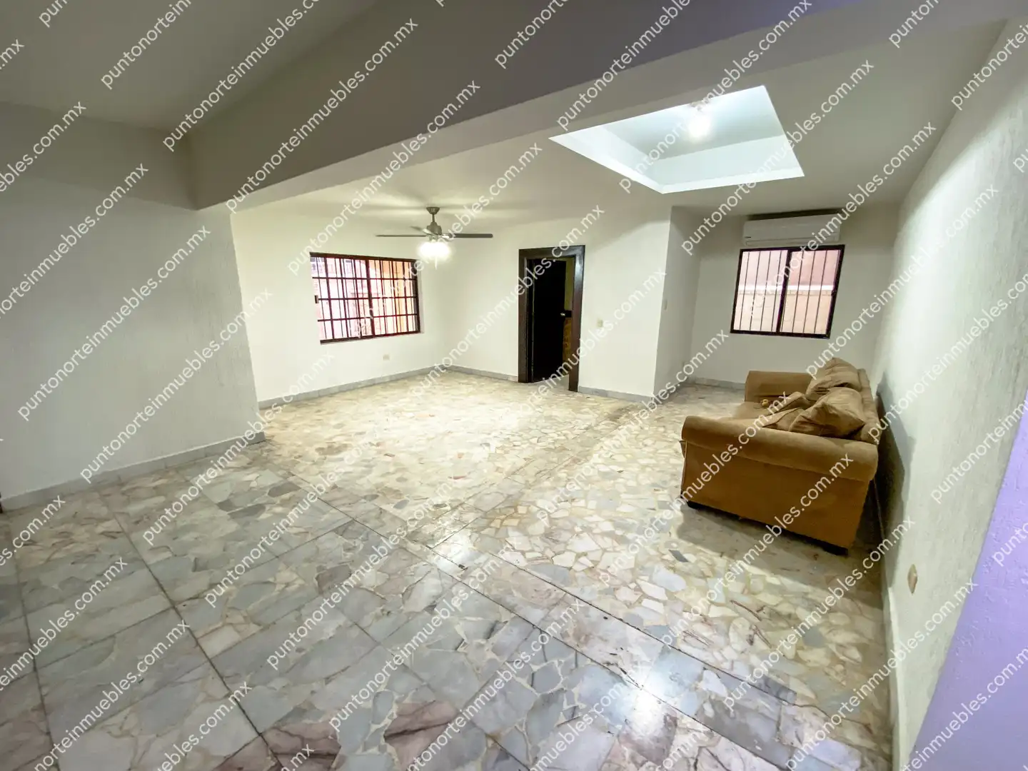 Casa Col Deportiva 2 Plantas 06 Venta Casa 3 Recamaras Col Cd Deportiva, 270m2 de Construcción,