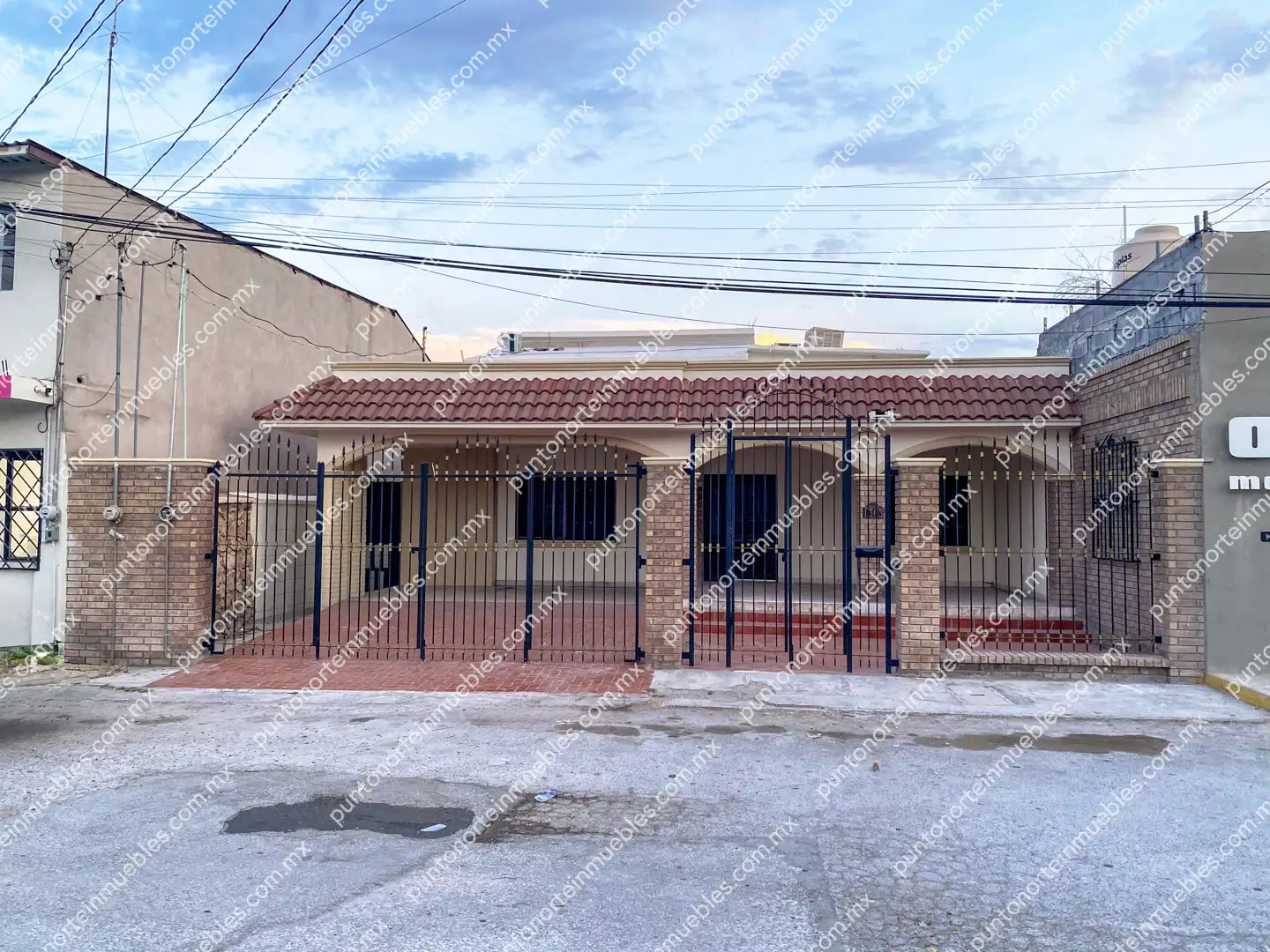 Casa Col Deportiva 2 Plantas 37 Venta Casa 3 Recamaras Col Cd Deportiva, 270m2 de Construcción,