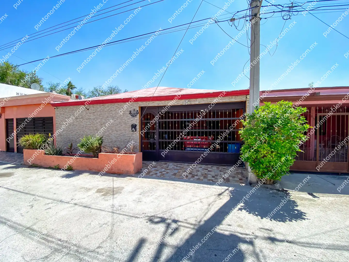 Casa Col Fovissste 07 Venta de Casa 3 Recámaras con Cochera y Portón Electrico a una cuadra Colegio La Salle