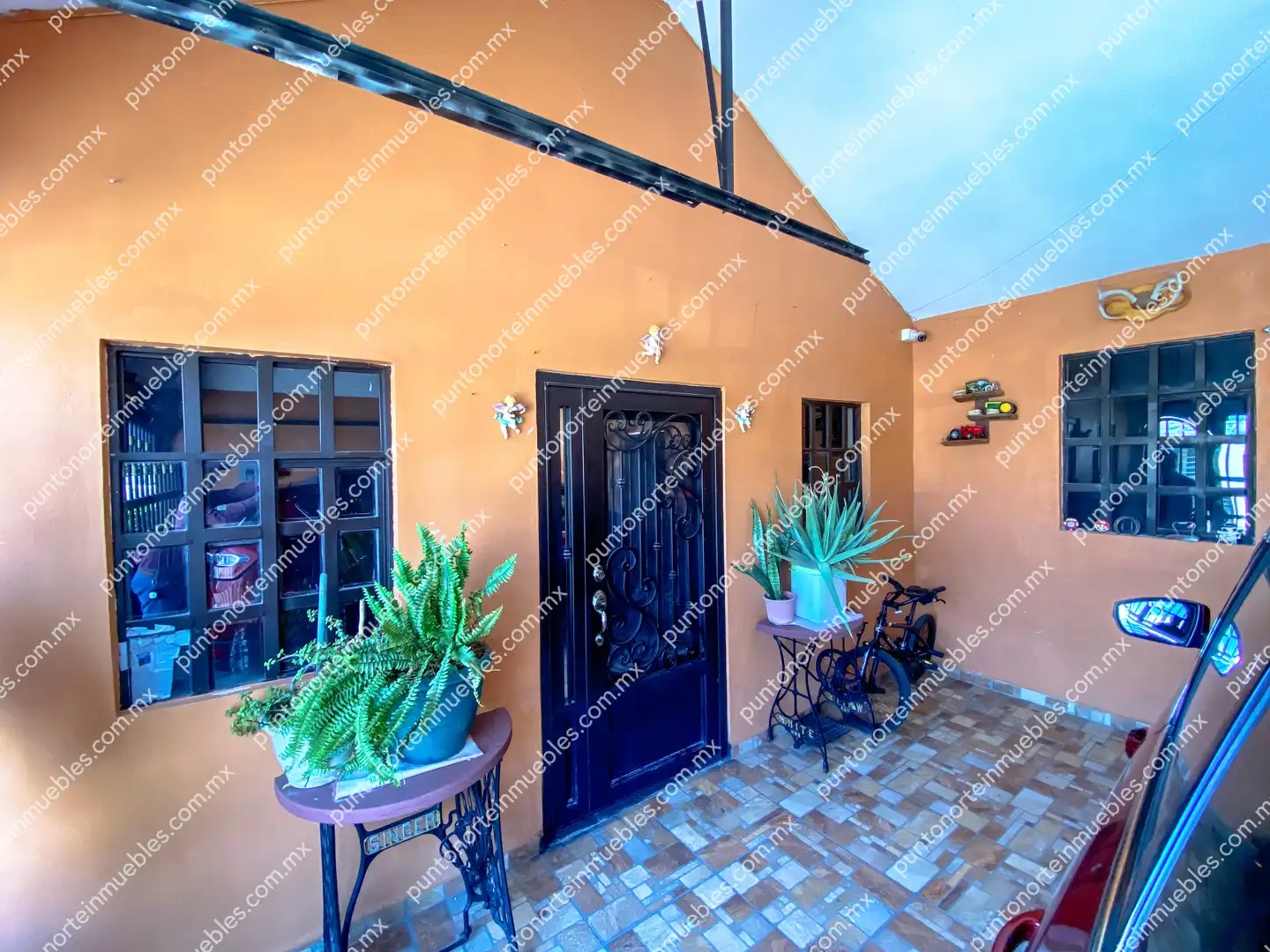 Casa Col Fovissste 08 Venta de Casa 3 Recámaras con Cochera y Portón Electrico a una cuadra Colegio La Salle