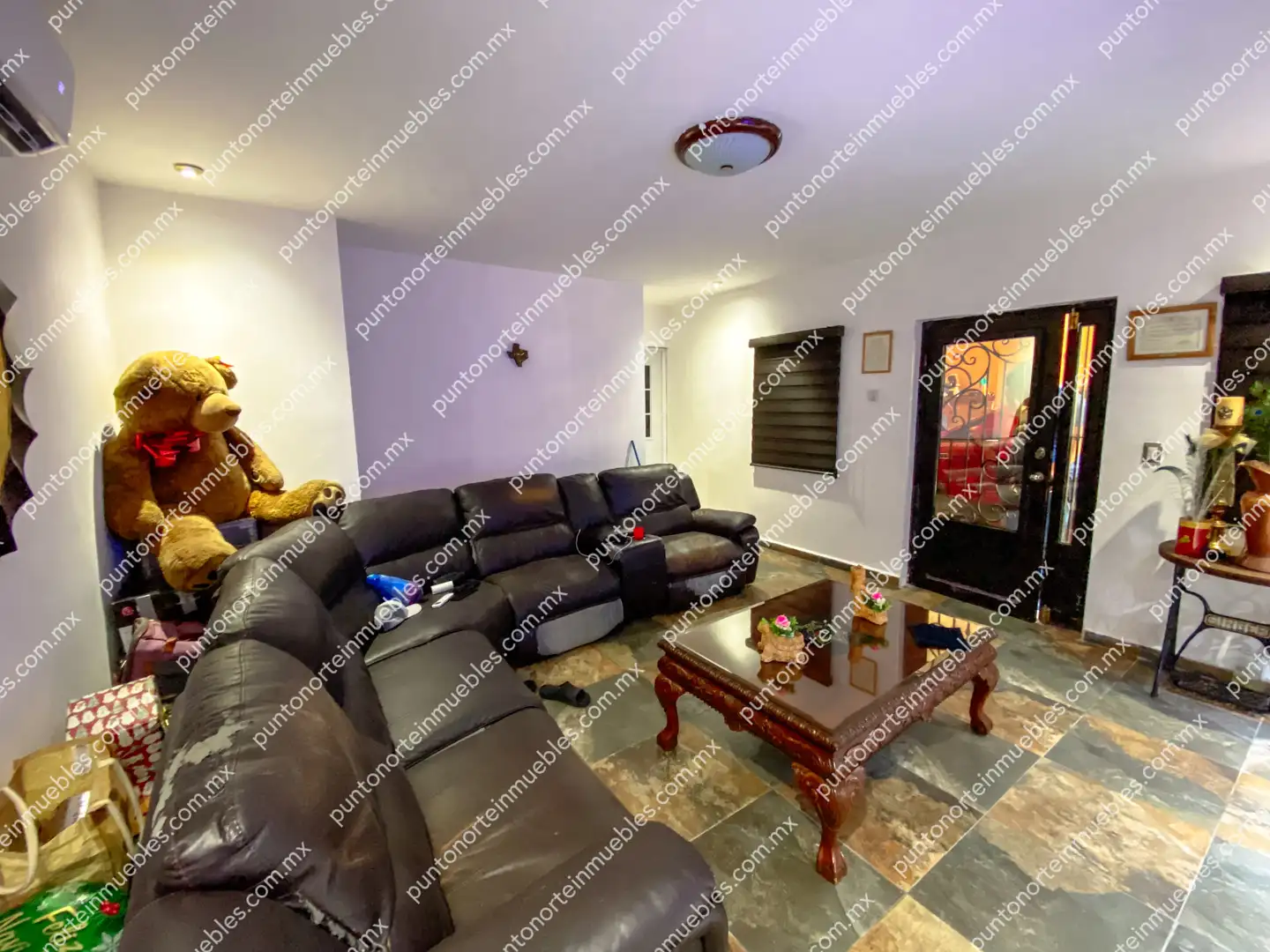 Casa Col Fovissste 10 Venta de Casa 3 Recámaras con Cochera y Portón Electrico a una cuadra Colegio La Salle
