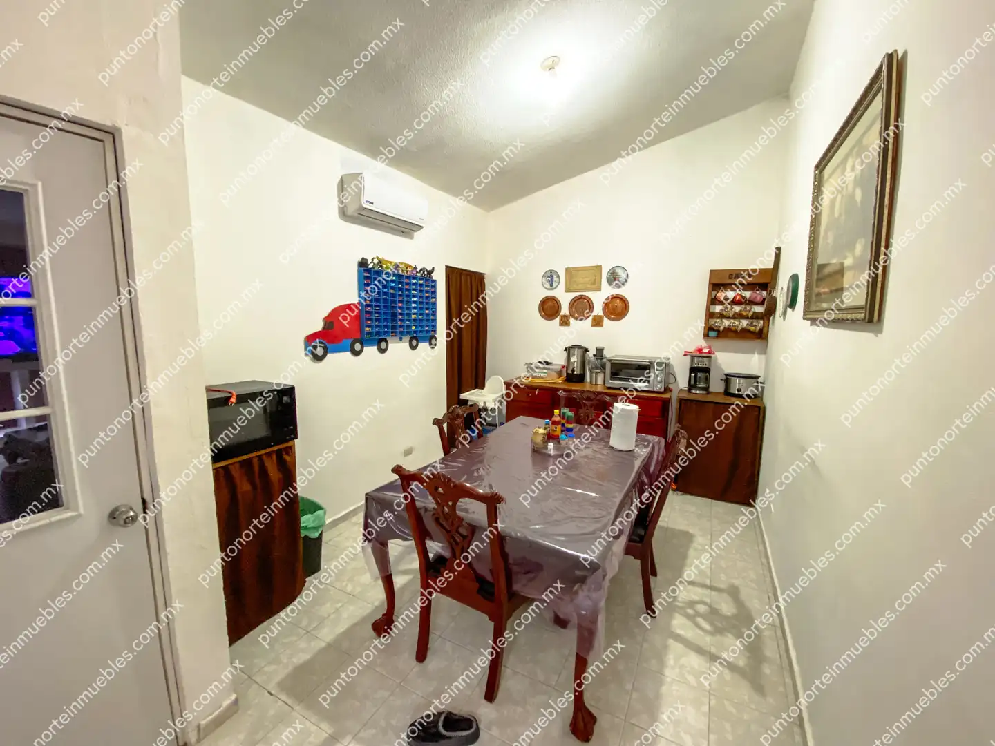 Casa Col Fovissste 11 Venta de Casa 3 Recámaras con Cochera y Portón Electrico a una cuadra Colegio La Salle