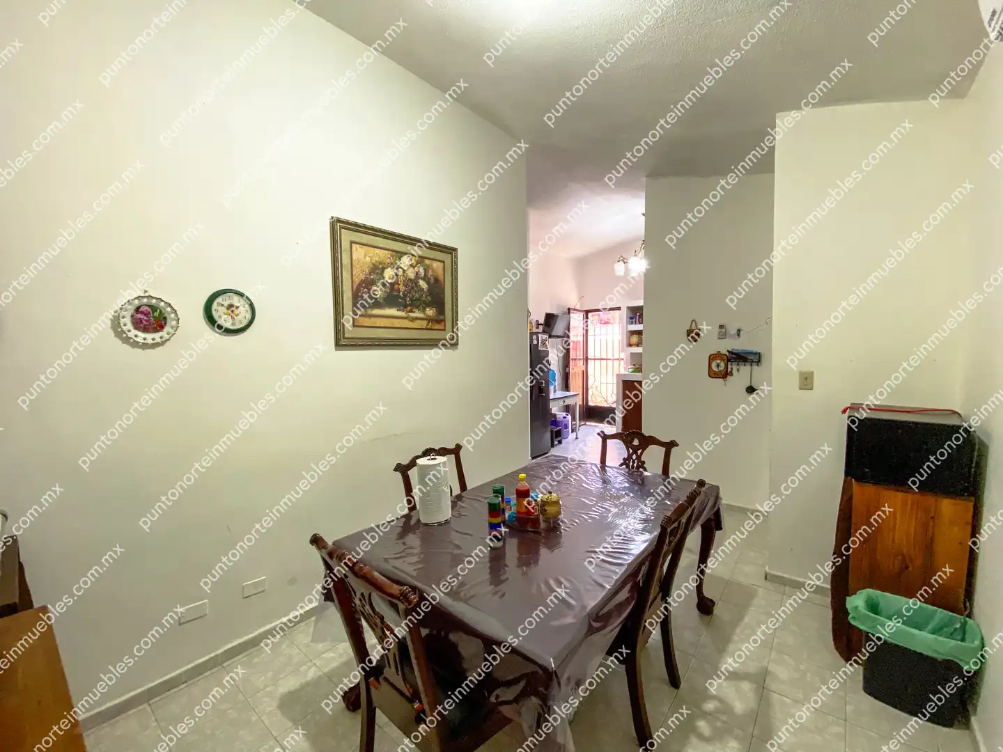Casa Col Fovissste 12 Venta de Casa 3 Recámaras con Cochera y Portón Electrico a una cuadra Colegio La Salle