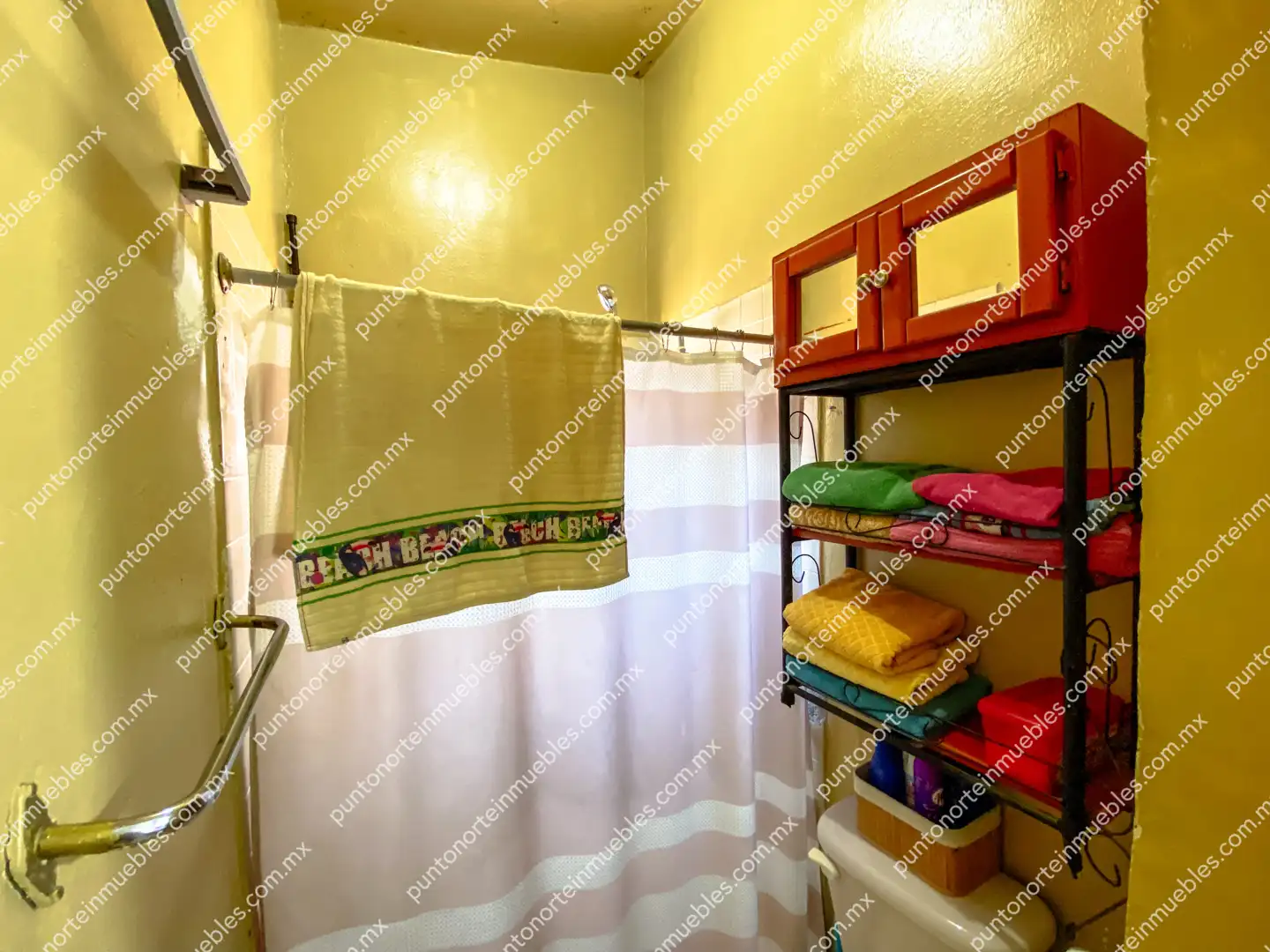 Casa Col Fovissste 15 Venta de Casa 3 Recámaras con Cochera y Portón Electrico a una cuadra Colegio La Salle