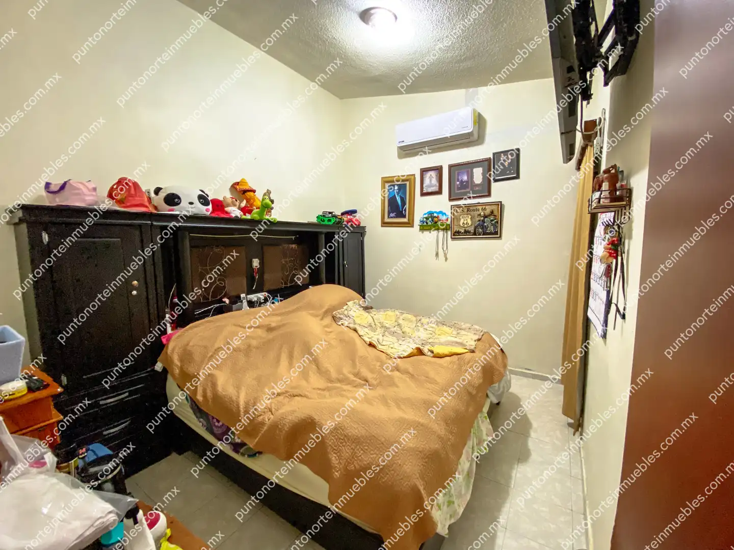 Casa Col Fovissste 19 Venta de Casa 3 Recámaras con Cochera y Portón Electrico a una cuadra Colegio La Salle