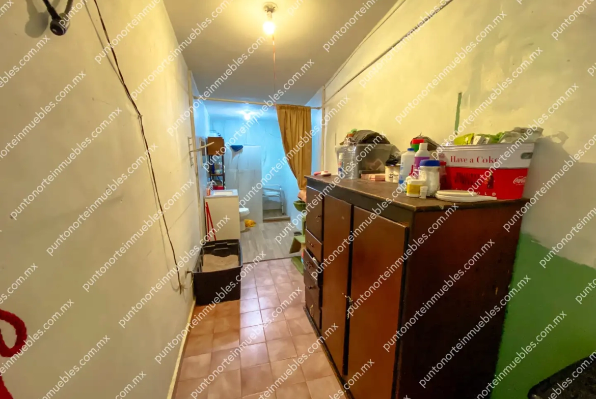 Venta de Casa 3 Recámaras con Cochera y Portón Electrico a una cuadra Colegio La Salle