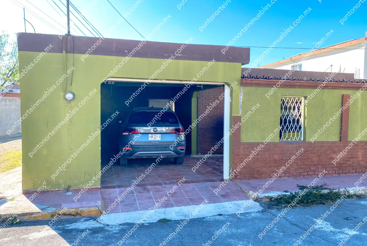 Venta Casa 3 Recamaras en Esquina Col Roma, Monclova, 120m2 de Construcción