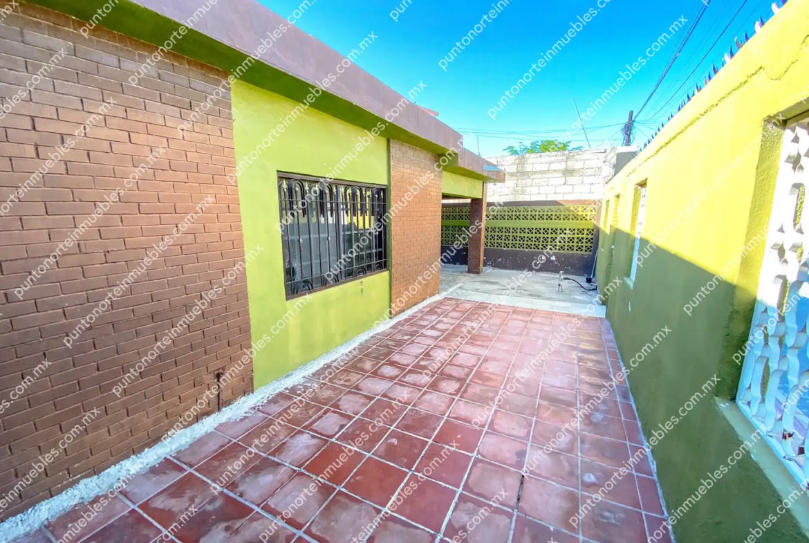 Venta Casa 3 Recamaras en Esquina Col Roma, Monclova, 120m2 de Construcción