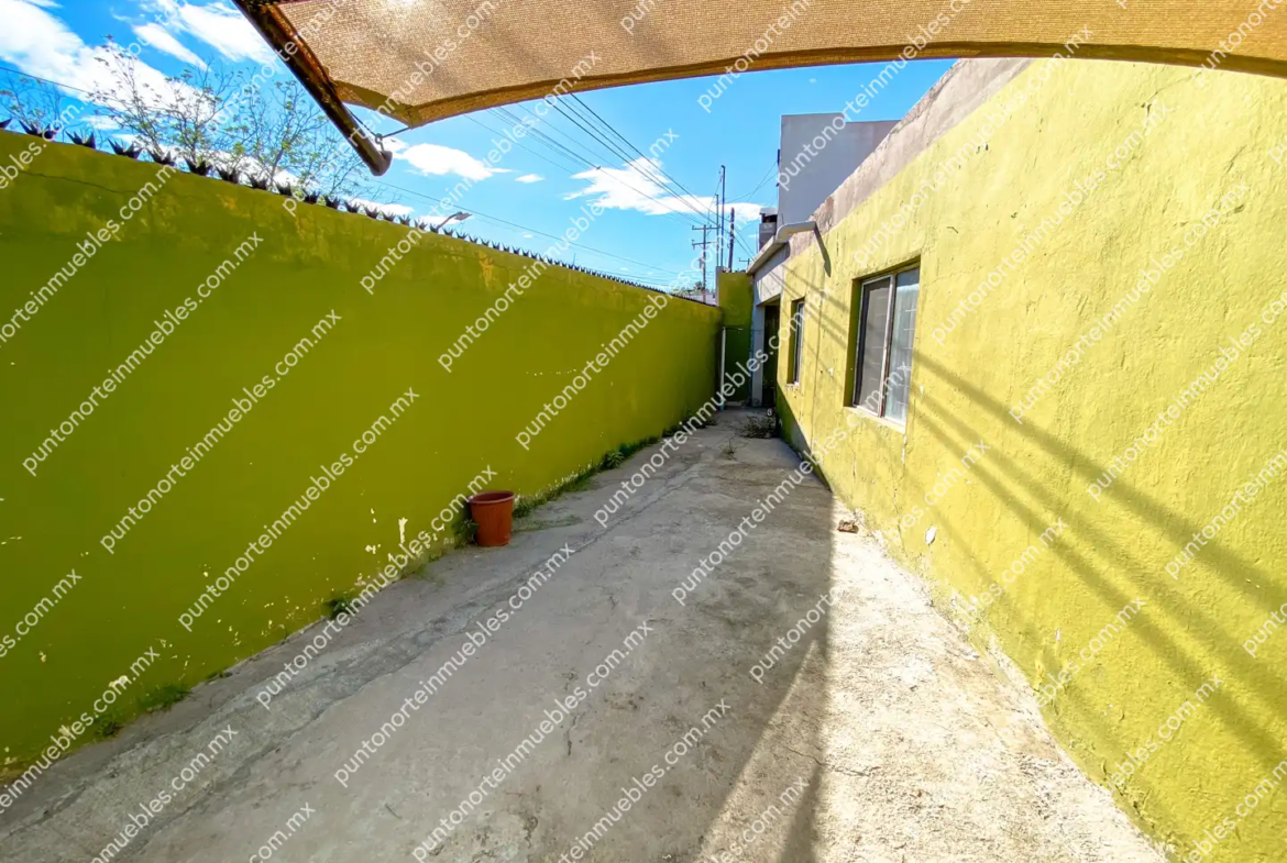 Venta Casa 3 Recamaras en Esquina Col Roma, Monclova, 120m2 de Construcción