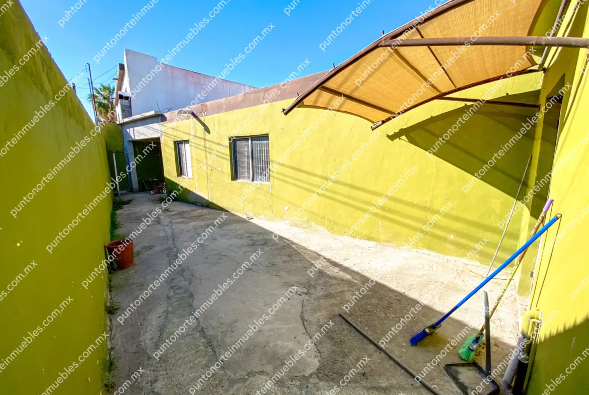 Venta Casa 3 Recamaras en Esquina Col Roma, Monclova, 120m2 de Construcción