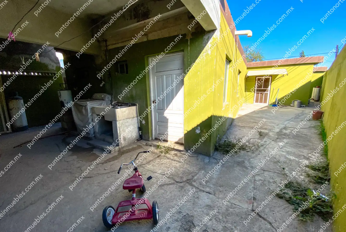 Venta Casa 3 Recamaras en Esquina Col Roma, Monclova, 120m2 de Construcción
