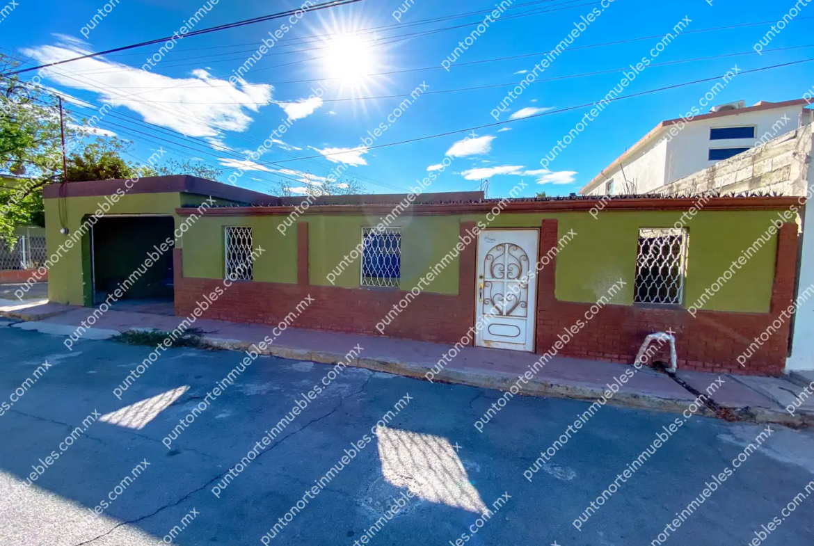 Venta Casa 3 Recamaras en Esquina Col Roma, Monclova, 120m2 de Construcción