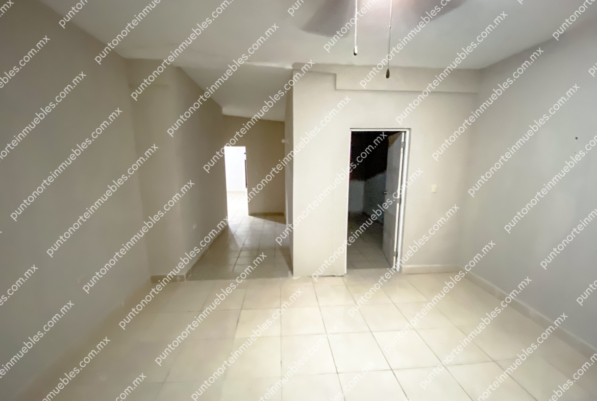 Venta Casa Col Santa Mónica 4 Recámaras y 3 baños, con Cochera y Portón Electrico