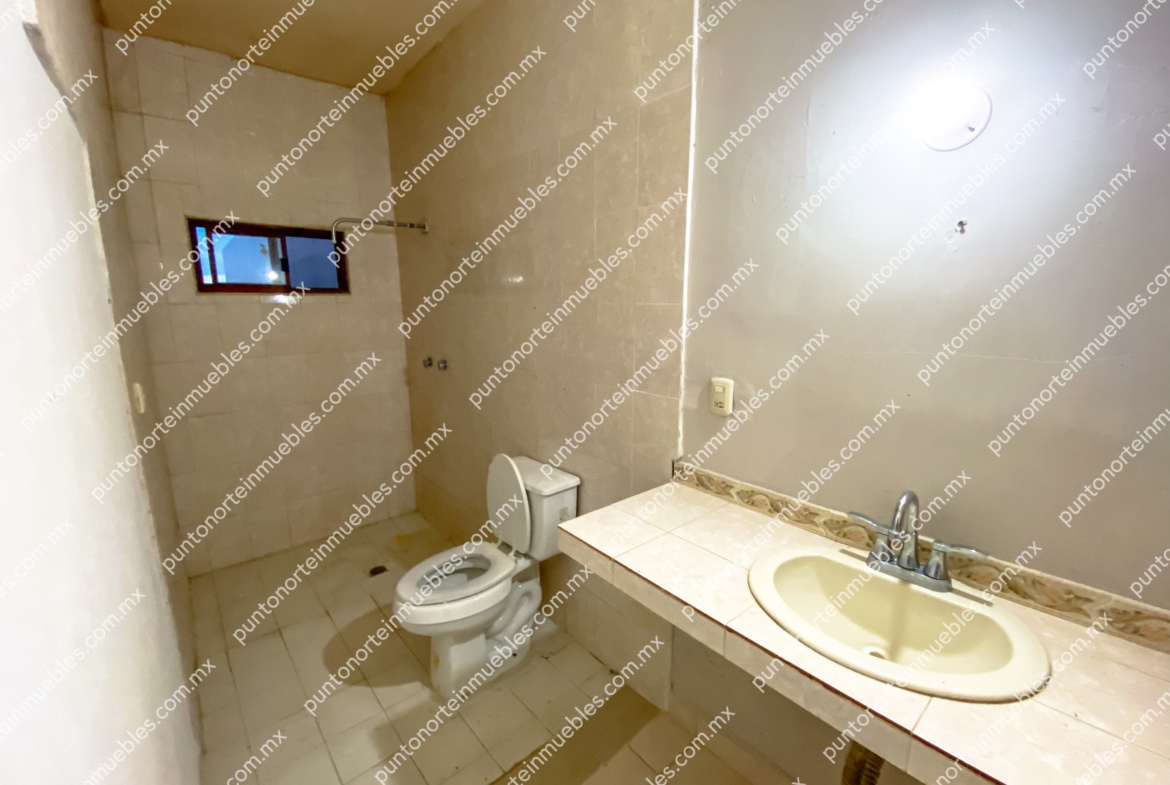 Venta Casa Col Santa Mónica 4 Recámaras y 3 baños, con Cochera y Portón Electrico