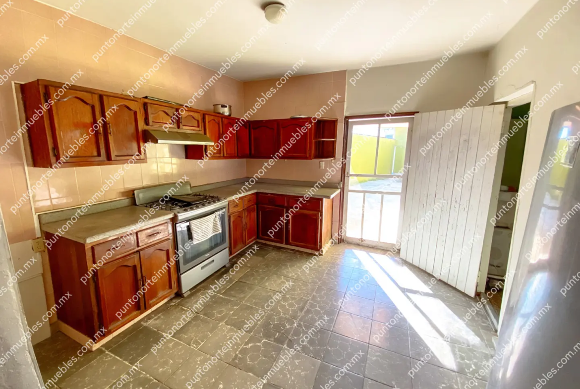Venta Casa 3 Recamaras en Esquina Col Roma, Monclova, 120m2 de Construcción