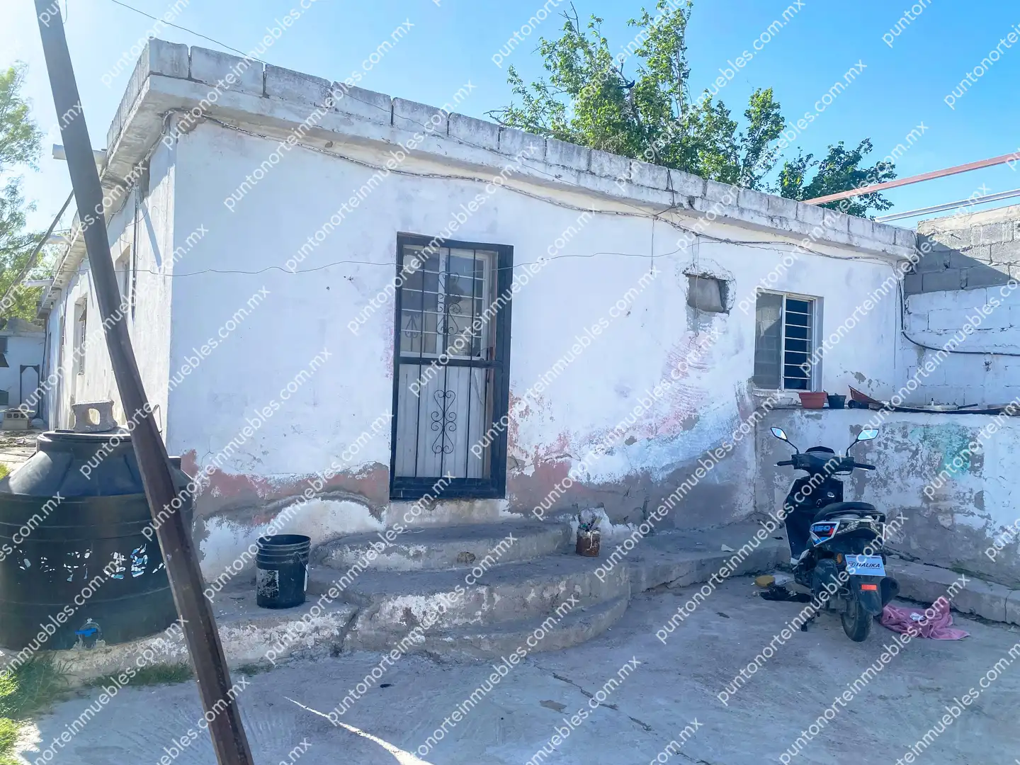 Casa con Depas Castaños 05 Venta Casa de 2 Plantas con 2 Departamentos Independientes en Castaños, con Terreno Amplio de 599m2