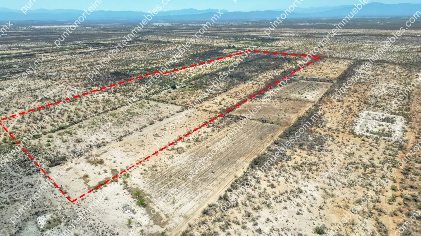 Terreno 22.7 HAS por Toton 05 Venta Terreno 22.7 Hectáreas delimitadas en Estancias de San Juan, colinda con Rio Monclova