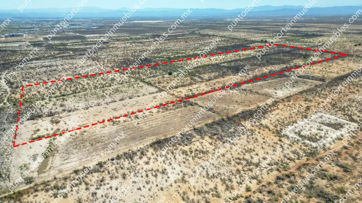 Terreno 22.7 HAS por Toton 07 Venta Terreno 22.7 Hectáreas delimitadas en Estancias de San Juan, colinda con Rio Monclova