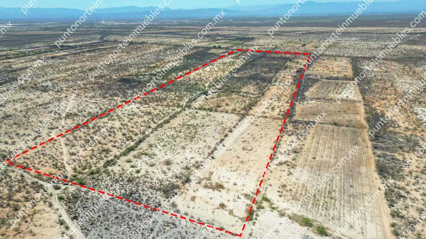 Terreno 22.7 HAS por Toton 08 Venta Terreno 22.7 Hectáreas delimitadas en Estancias de San Juan, colinda con Rio Monclova
