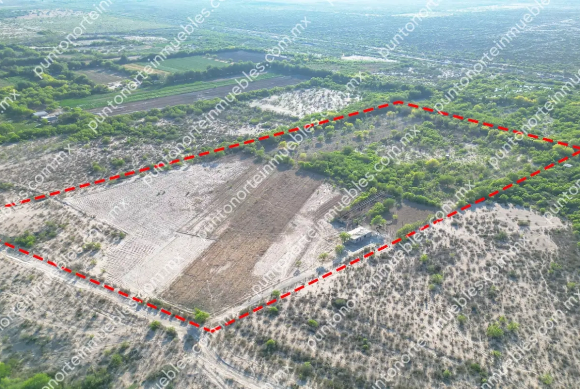 Venta Terreno 7 Hectáreas delimitado en Estancias de Santa Ana, cerca de Rieles
