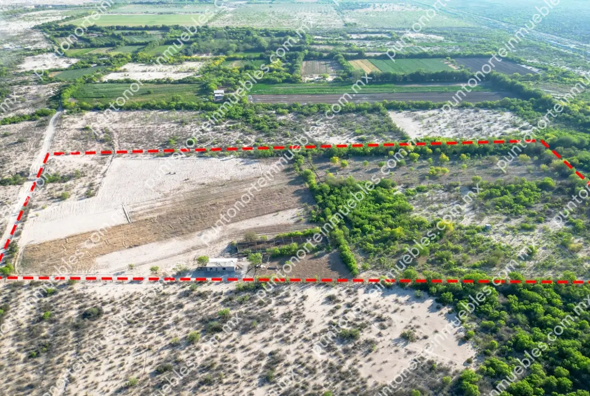Venta Terreno 7 Hectáreas delimitado en Estancias de Santa Ana, cerca de Rieles