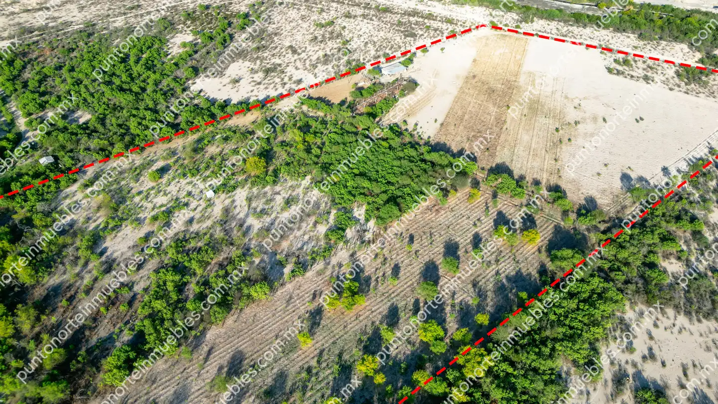 Terreno 7 HAS Estancias cerca de Rieles 22 Venta Terreno 7 Hectáreas delimitado en Estancias de Santa Ana, cerca de Rieles