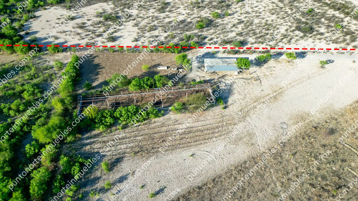 Terreno 7 HAS Estancias cerca de Rieles 25 Venta Terreno 7 Hectáreas delimitado en Estancias de Santa Ana, cerca de Rieles