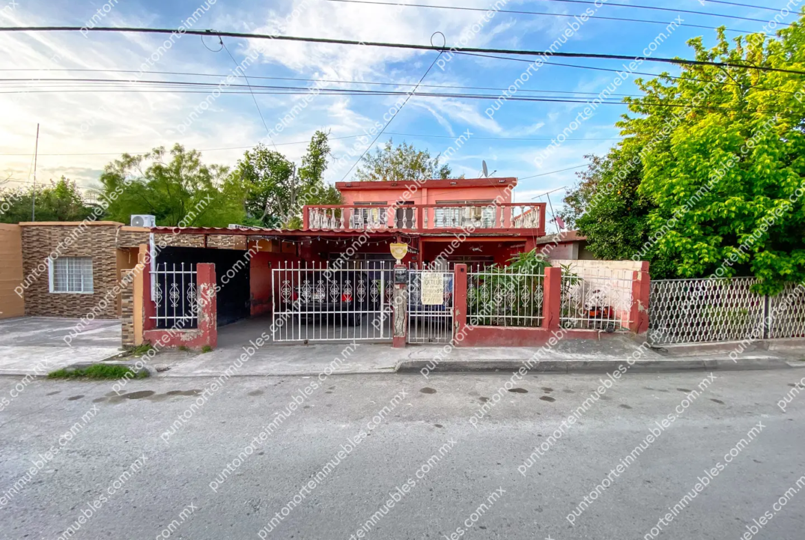 En Venta Casa 3 Recámaras a espaldas Soriana San buena con 325m2 de Terreno, Zona Centro San Buena