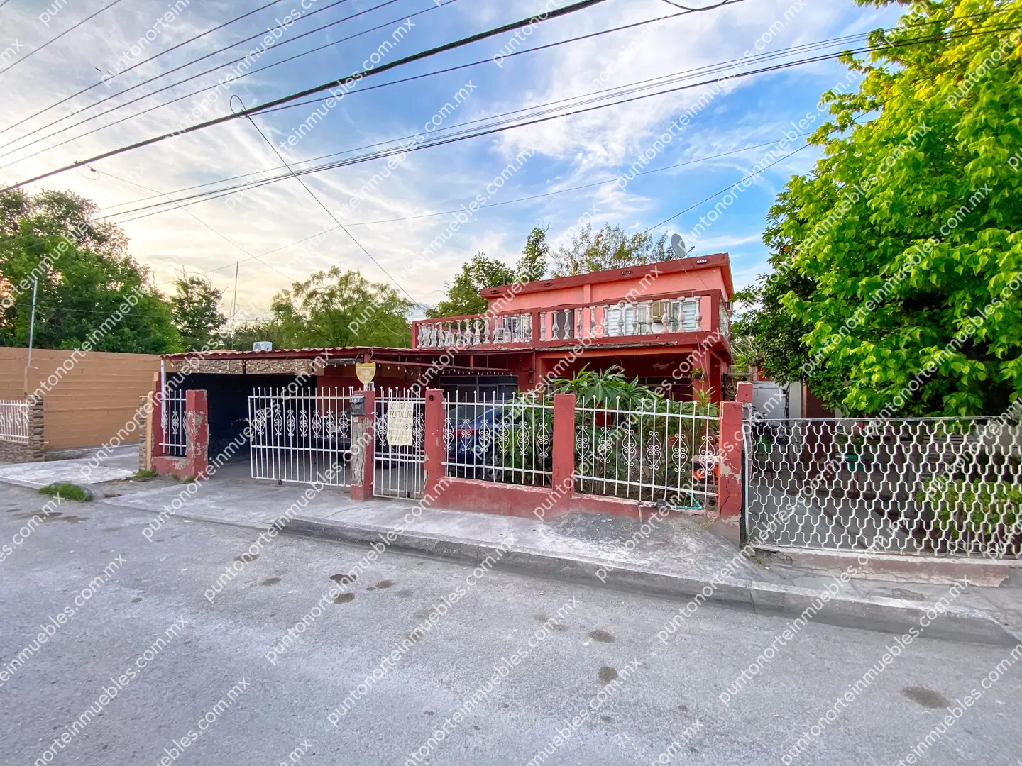 Casa Calle Victoria San Buena 02 En Venta Casa 3 Recámaras a espaldas Soriana San buena con 325m2 de Terreno, Zona Centro San Buena