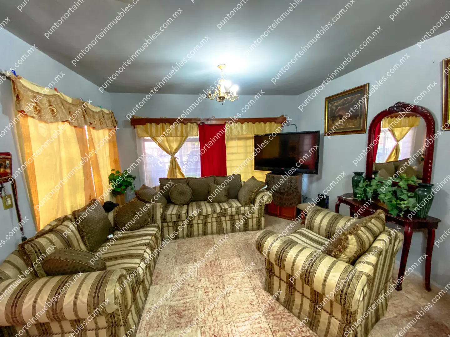 Casa Calle Victoria San Buena 07 En Venta Casa 3 Recámaras a espaldas Soriana San buena con 325m2 de Terreno, Zona Centro San Buena