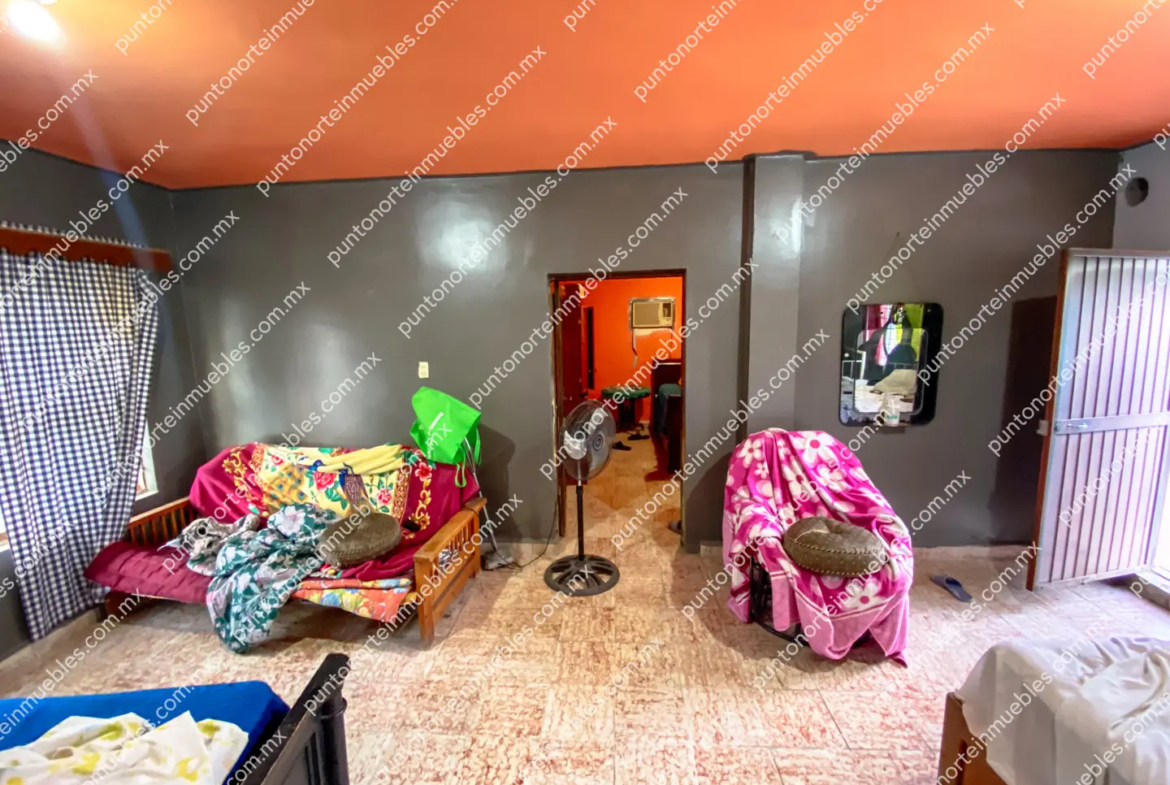 En Venta Casa 3 Recámaras a espaldas Soriana San buena con 325m2 de Terreno, Zona Centro San Buena