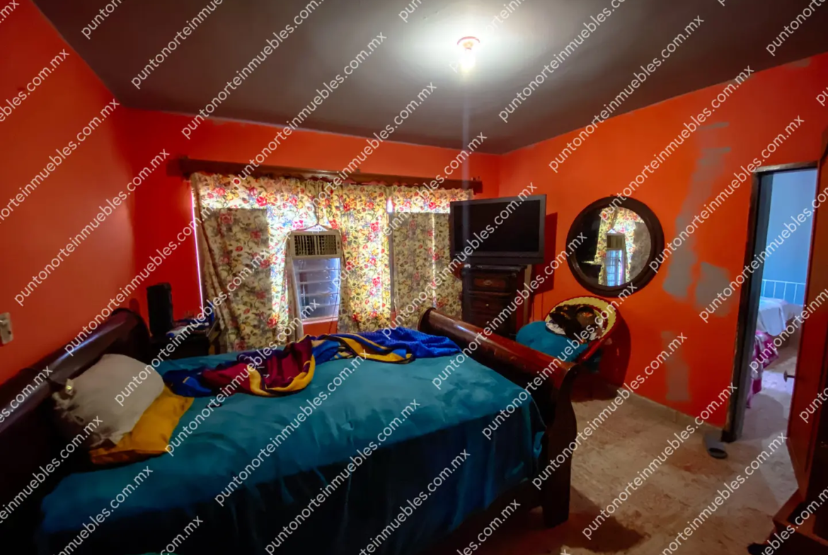 En Venta Casa 3 Recámaras a espaldas Soriana San buena con 325m2 de Terreno, Zona Centro San Buena