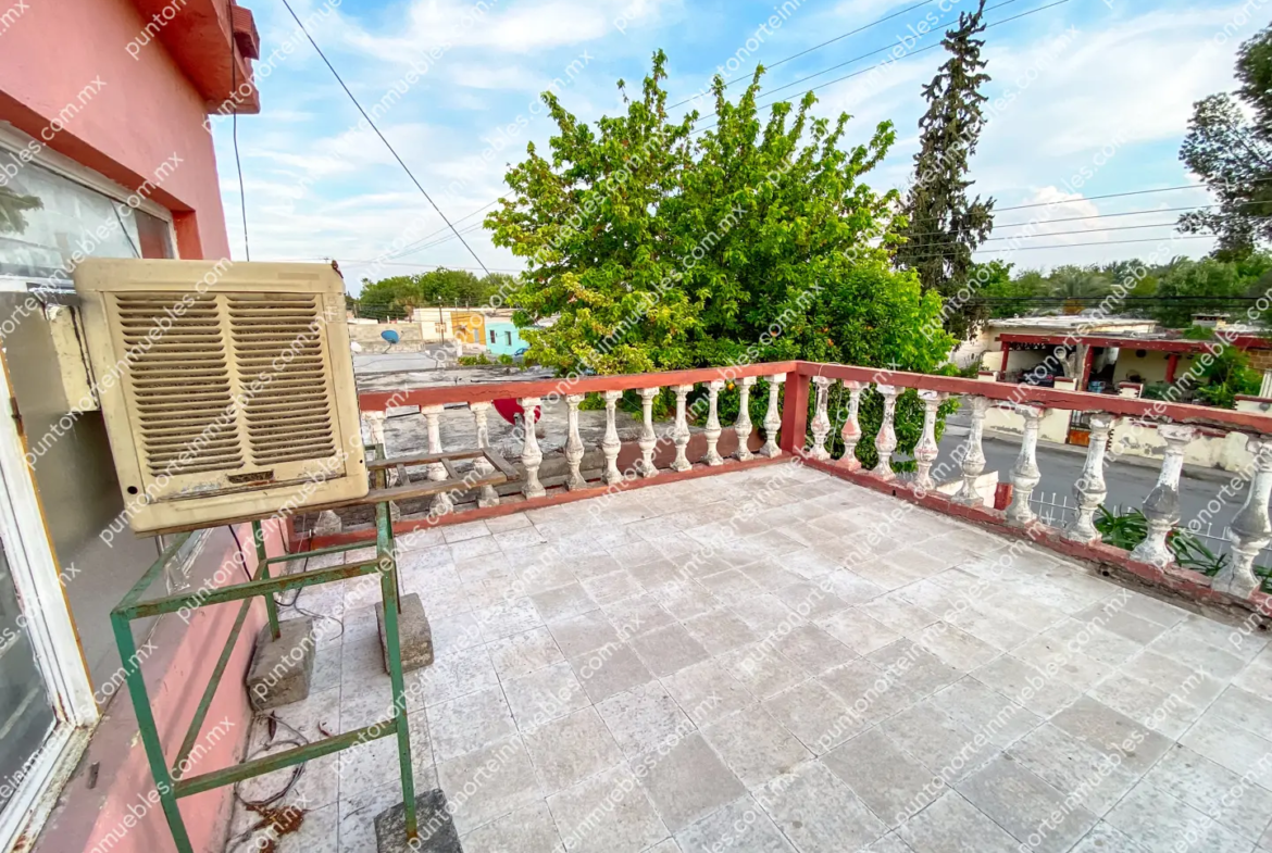 En Venta Casa 3 Recámaras a espaldas Soriana San buena con 325m2 de Terreno, Zona Centro San Buena